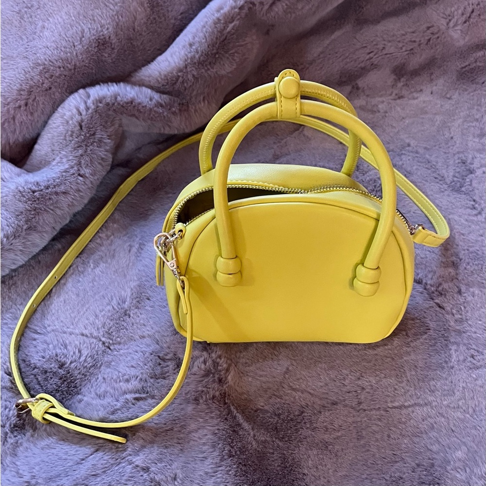 New Anthropologie CUTE small yellow purse- cross body or use w/o strap SPRING!!